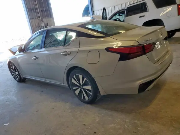 1N4BL4DV8MN391037 2021 NISSAN ALTIMA - Image 2