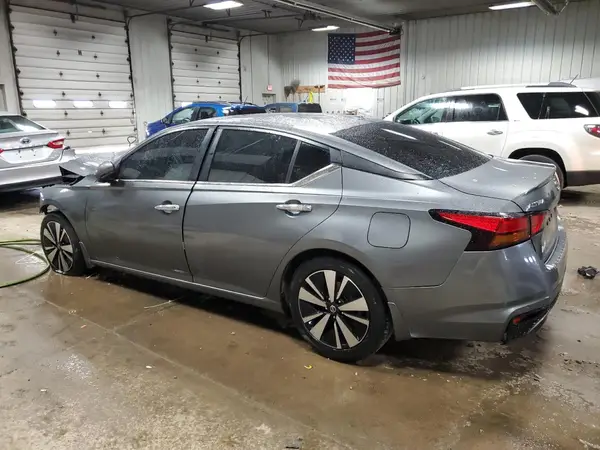 1N4BL4DV8MN413876 2021 NISSAN ALTIMA - Image 2