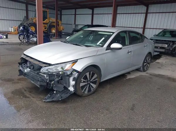 1N4BL4DV8NN305632 2022 NISSAN ALTIMA - Image 2