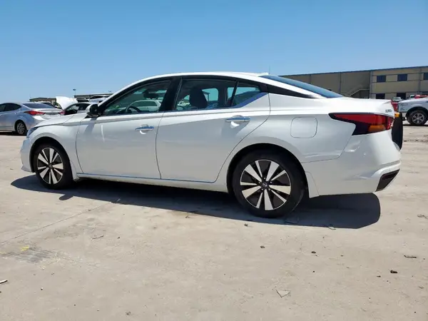 1N4BL4DV8NN327260 2022 NISSAN ALTIMA - Image 2