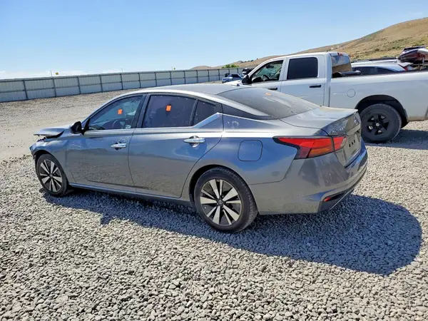 1N4BL4DV8NN338484 2022 NISSAN ALTIMA - Image 2