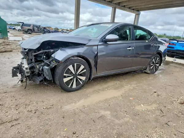 1N4BL4DV8NN369668 2022 NISSAN ALTIMA - Image 1