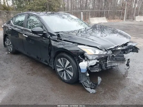 1N4BL4DV8NN374028 2022 NISSAN ALTIMA - Image 1