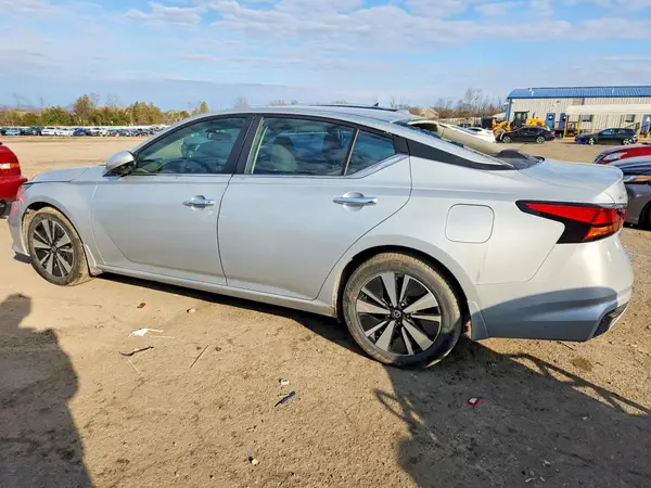 1N4BL4DV8NN375518 2022 NISSAN ALTIMA - Image 2