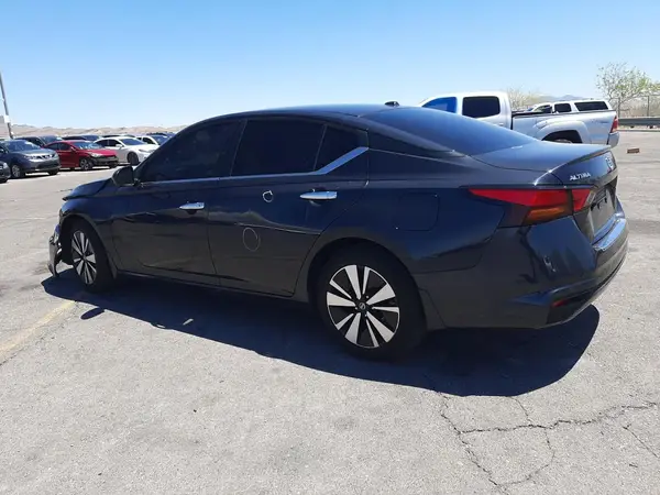 1N4BL4DV8NN379665 2022 NISSAN ALTIMA - Image 2