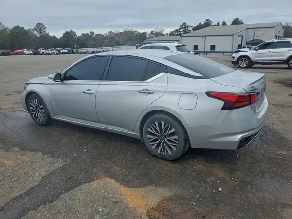 1N4BL4DV8PN306895 2023 NISSAN ALTIMA - Image 2