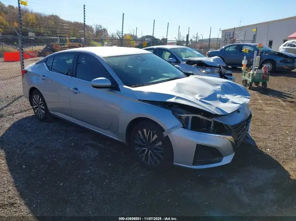 1N4BL4DV8PN327701 2023 NISSAN ALTIMA - Image 1