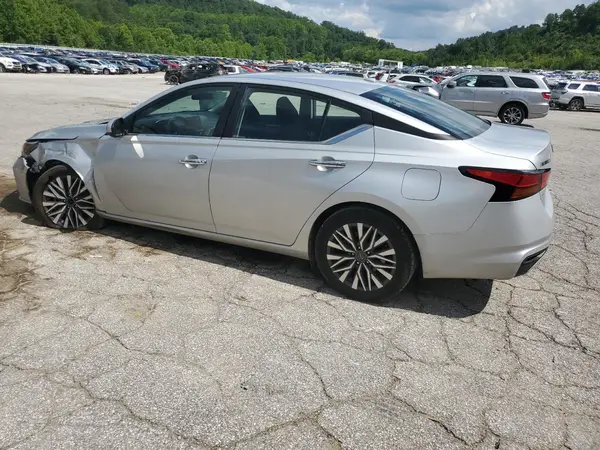 1N4BL4DV8PN332770 2023 NISSAN ALTIMA - Image 2
