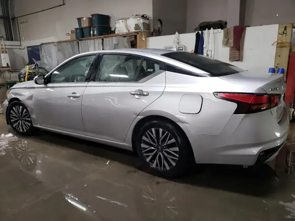 1N4BL4DV8PN352498 2023 NISSAN ALTIMA - Image 2