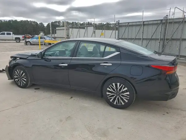 1N4BL4DV8PN361959 2023 NISSAN ALTIMA - Image 2