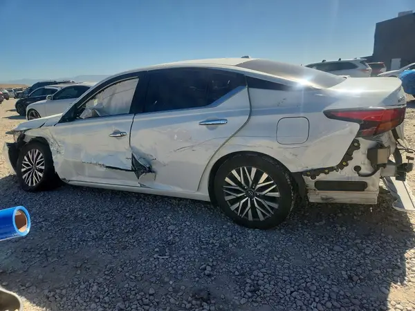 1N4BL4DV8PN367048 2023 NISSAN ALTIMA - Image 2