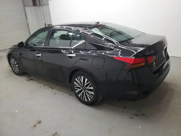 1N4BL4DV8PN367518 2023 NISSAN ALTIMA - Image 2
