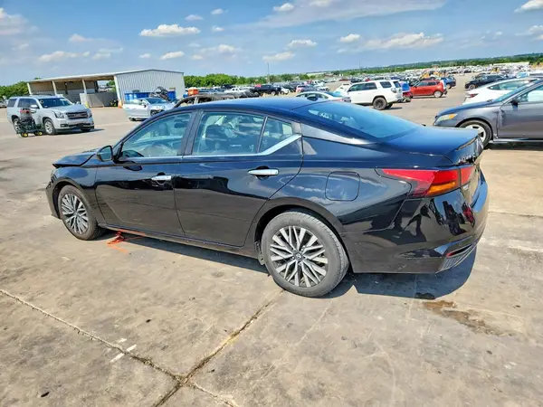 1N4BL4DV8PN371861 2023 NISSAN ALTIMA - Image 2