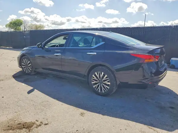 1N4BL4DV8PN377126 2023 NISSAN ALTIMA - Image 2