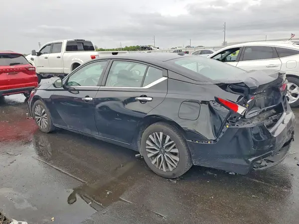 1N4BL4DV8RN307015 2024 NISSAN ALTIMA - Image 2