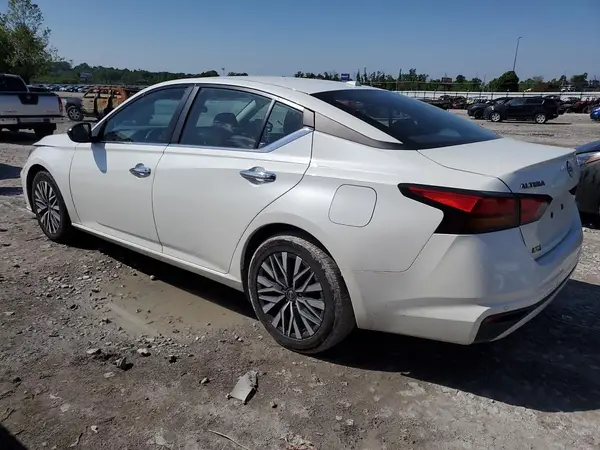1N4BL4DV8RN308827 2024 NISSAN ALTIMA - Image 2