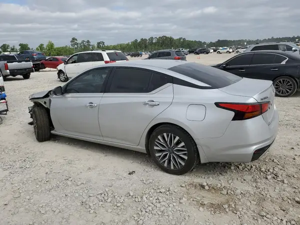 1N4BL4DV8RN315888 2024 NISSAN ALTIMA - Image 2