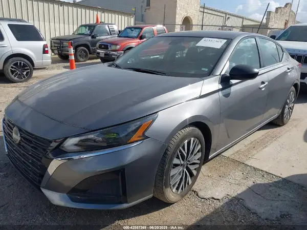 1N4BL4DV8RN318659 2024 NISSAN ALTIMA - Image 2