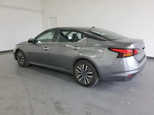 1N4BL4DV8RN321223 2024 NISSAN ALTIMA - Image 2