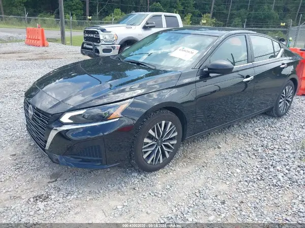 1N4BL4DV8RN323747 2024 NISSAN ALTIMA - Image 2