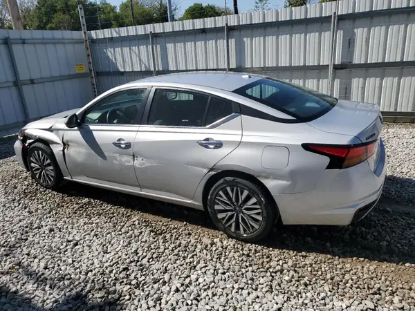 1N4BL4DV8RN327121 2024 NISSAN ALTIMA - Image 2