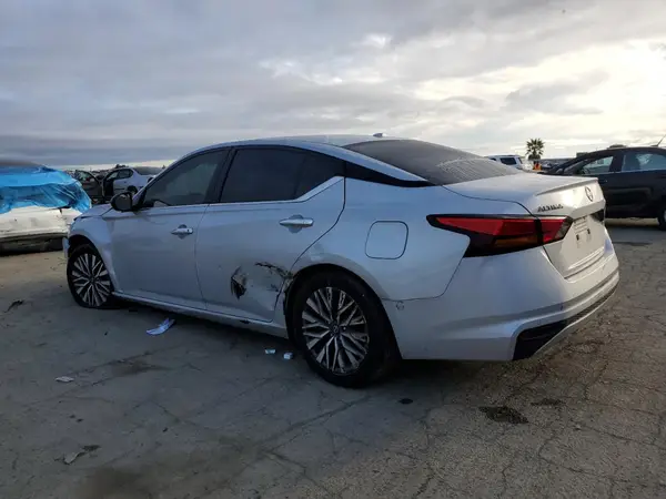 1N4BL4DV8RN341424 2024 NISSAN ALTIMA - Image 2