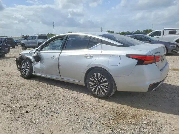1N4BL4DV8RN347644 2024 NISSAN ALTIMA - Image 2