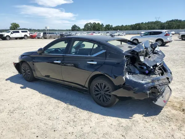 1N4BL4DV8RN351063 2024 NISSAN ALTIMA - Image 2