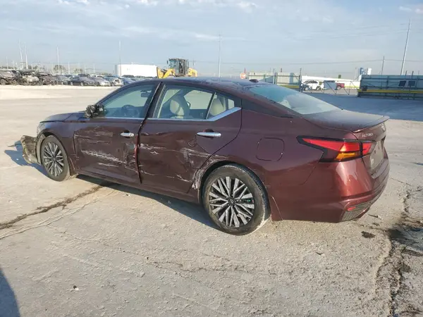 1N4BL4DV8RN354108 2024 NISSAN ALTIMA - Image 2