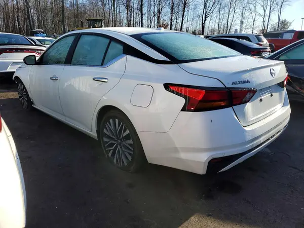 1N4BL4DV8RN354366 2024 NISSAN ALTIMA - Image 2