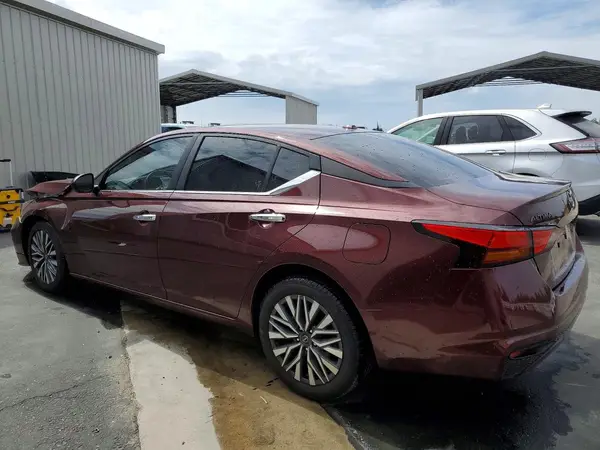 1N4BL4DV8RN358269 2024 NISSAN ALTIMA - Image 2