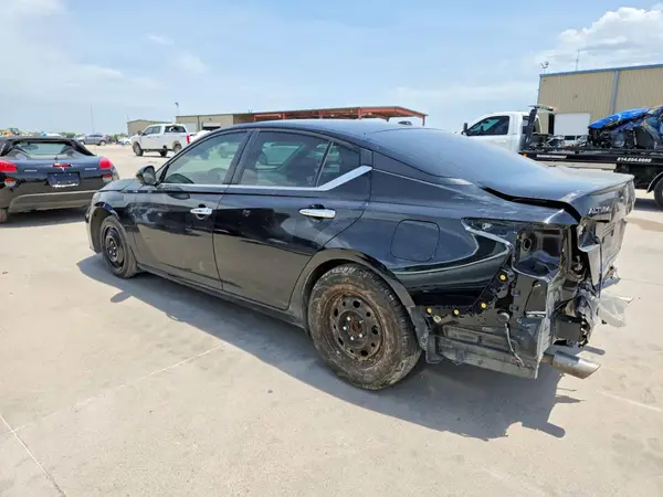 1N4BL4DV8RN359969 2024 NISSAN ALTIMA - Image 2