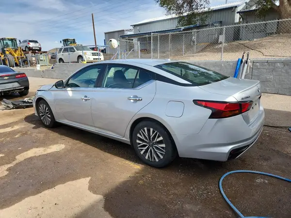 1N4BL4DV8RN361687 2024 NISSAN ALTIMA - Image 2