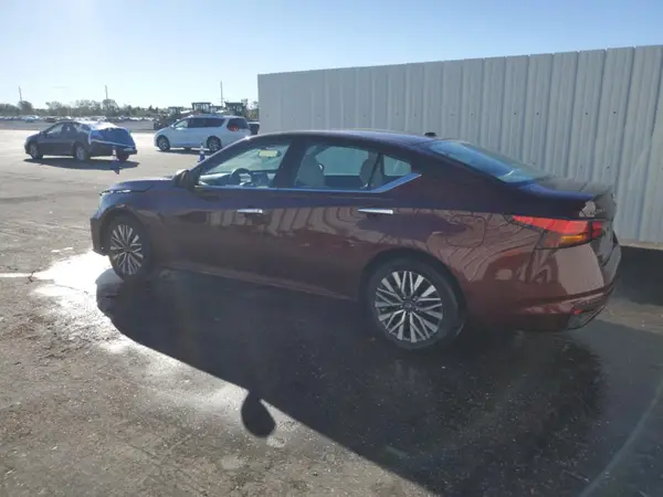 1N4BL4DV8RN362581 2024 NISSAN ALTIMA - Image 2