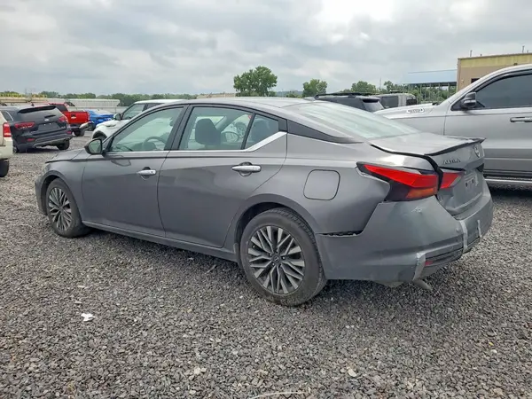 1N4BL4DV8RN364332 2024 NISSAN ALTIMA - Image 2