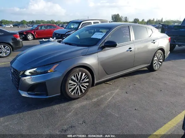 1N4BL4DV8RN368333 2024 NISSAN ALTIMA - Image 2
