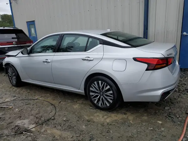 1N4BL4DV8RN374665 2024 NISSAN ALTIMA - Image 2
