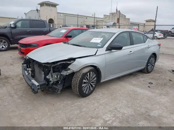 1N4BL4DV8RN374715 2024 NISSAN ALTIMA - Image 2