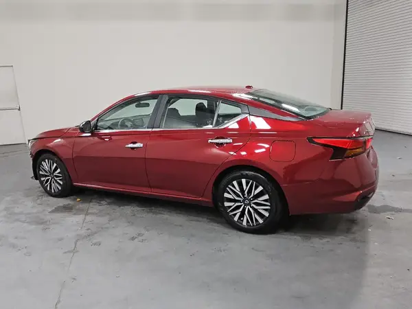 1N4BL4DV8RN387139 2024 NISSAN ALTIMA - Image 2
