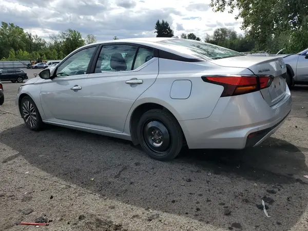 1N4BL4DV8RN393121 2024 NISSAN ALTIMA - Image 2
