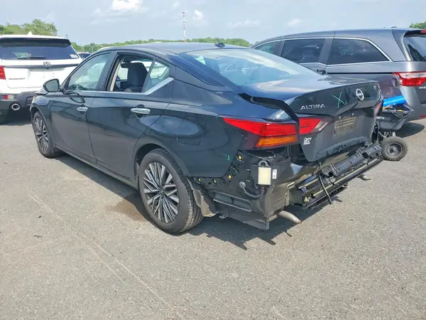 1N4BL4DV8RN415067 2024 NISSAN ALTIMA - Image 2