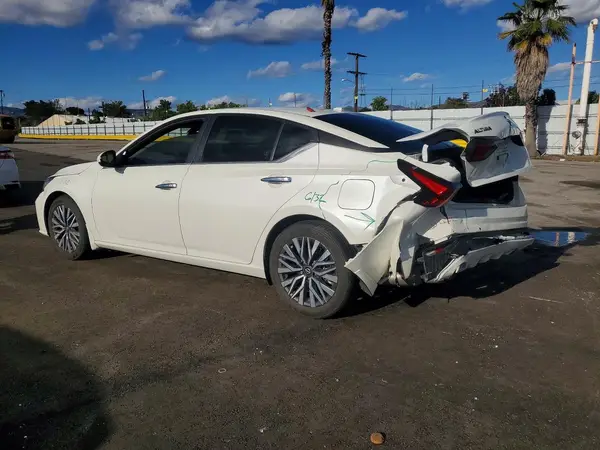 1N4BL4DV8RN415764 2024 NISSAN ALTIMA - Image 2