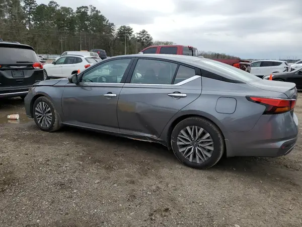 1N4BL4DV8RN426084 2024 NISSAN ALTIMA - Image 2