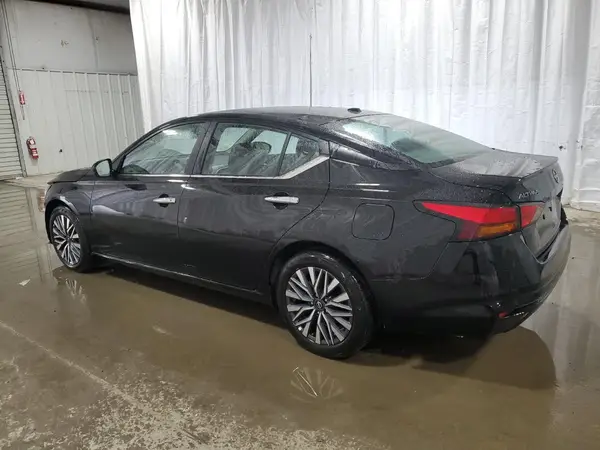 1N4BL4DV8RN431088 2024 NISSAN ALTIMA - Image 2