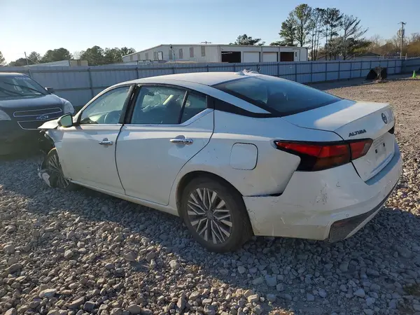 1N4BL4DV8RN434041 2024 NISSAN ALTIMA - Image 2