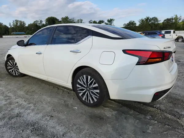 1N4BL4DV8RN434086 2024 NISSAN ALTIMA - Image 2