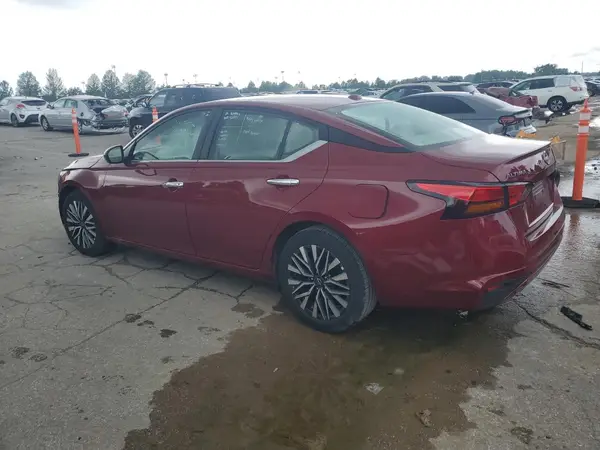 1N4BL4DV8SN301737 2025 NISSAN ALTIMA - Image 2