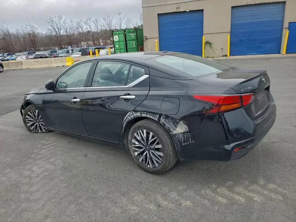 1N4BL4DV8SN323771 2025 NISSAN ALTIMA - Image 2