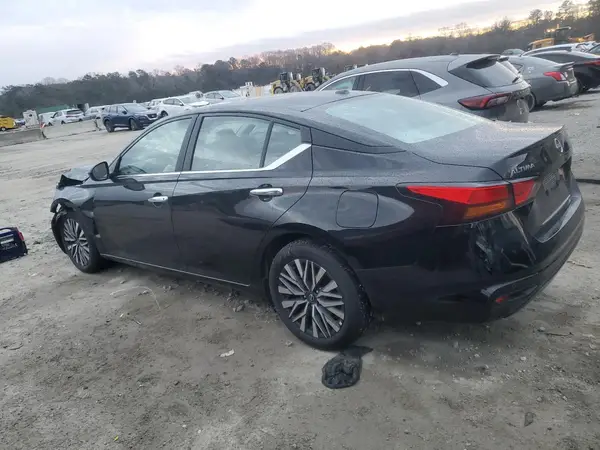 1N4BL4DV8SN329098 2025 NISSAN ALTIMA - Image 2