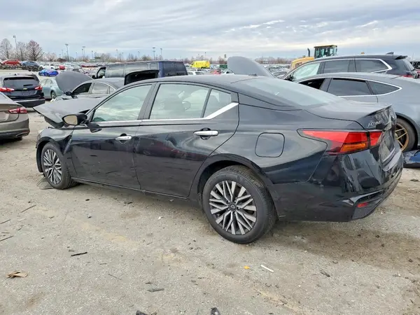 1N4BL4DV8SN345916 2025 NISSAN ALTIMA - Image 2